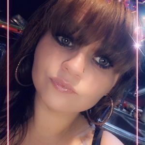 Meet your Posher, Yolanda